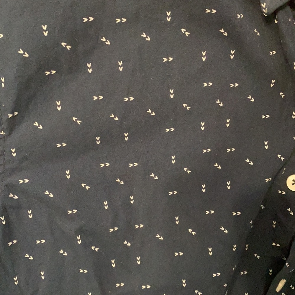 Men’s patterned button down - Picture 2 of 2